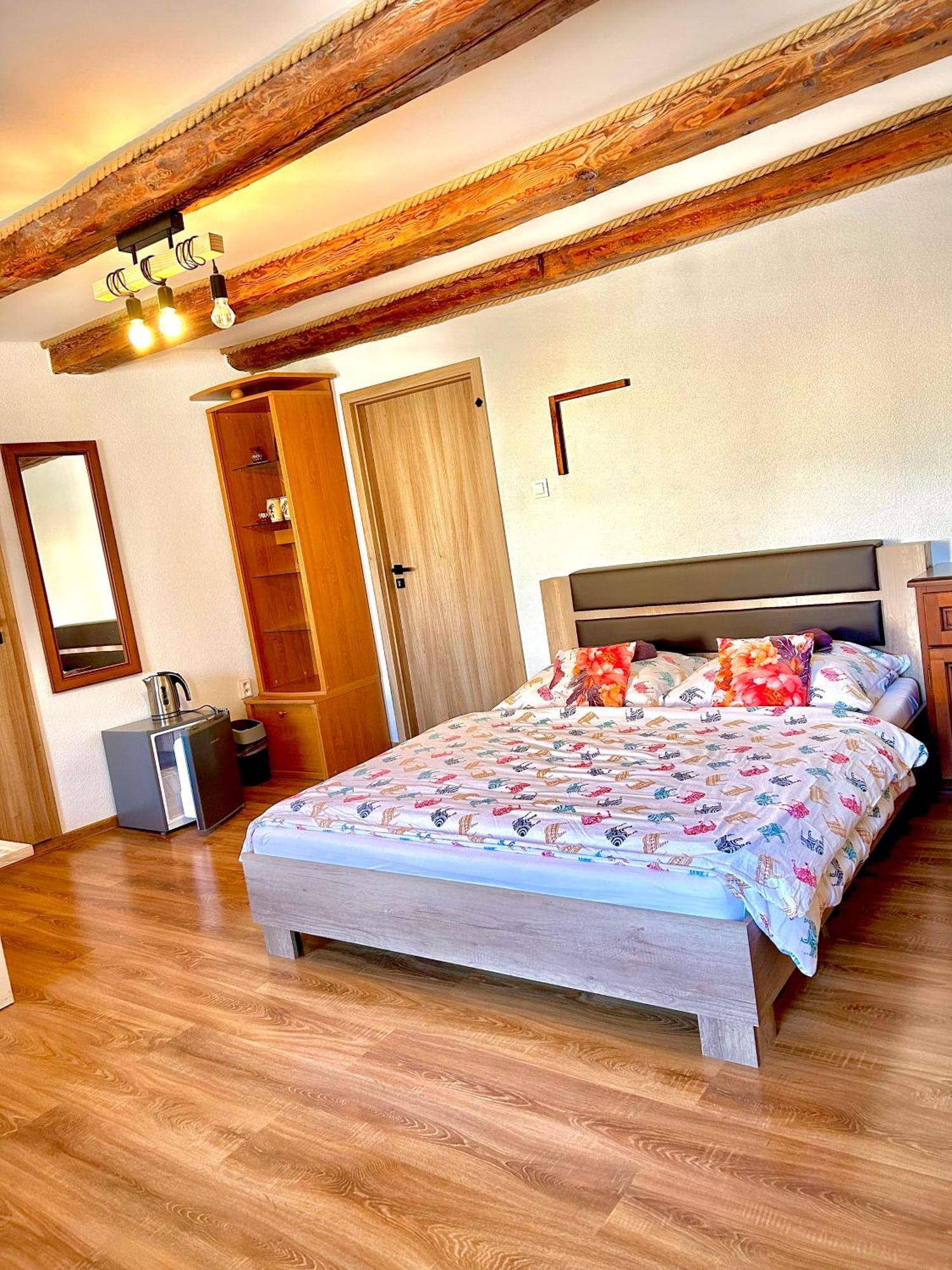 Apartman Velicka Vinaren 포프라트 외부 사진