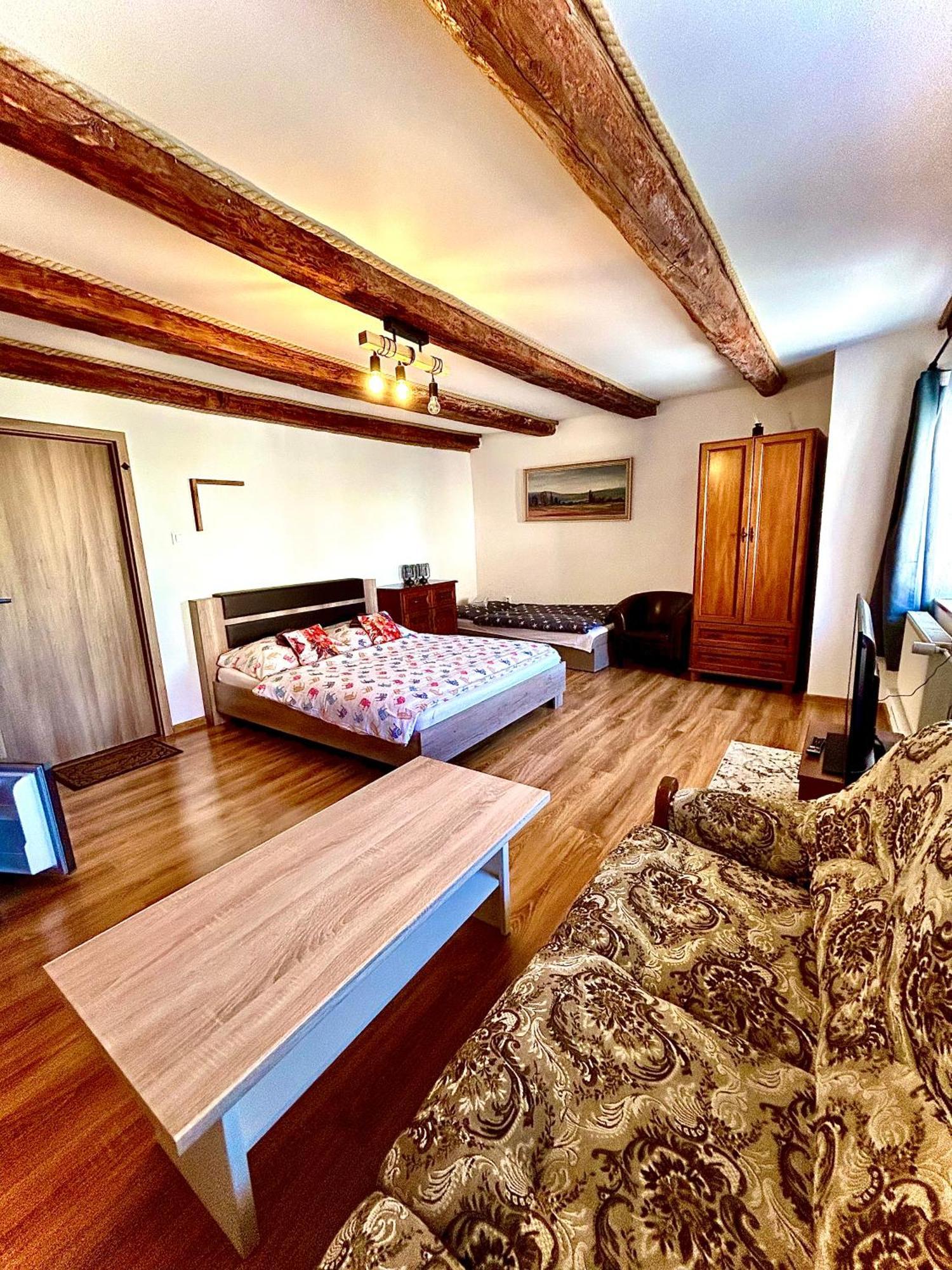 Apartman Velicka Vinaren 포프라트 외부 사진