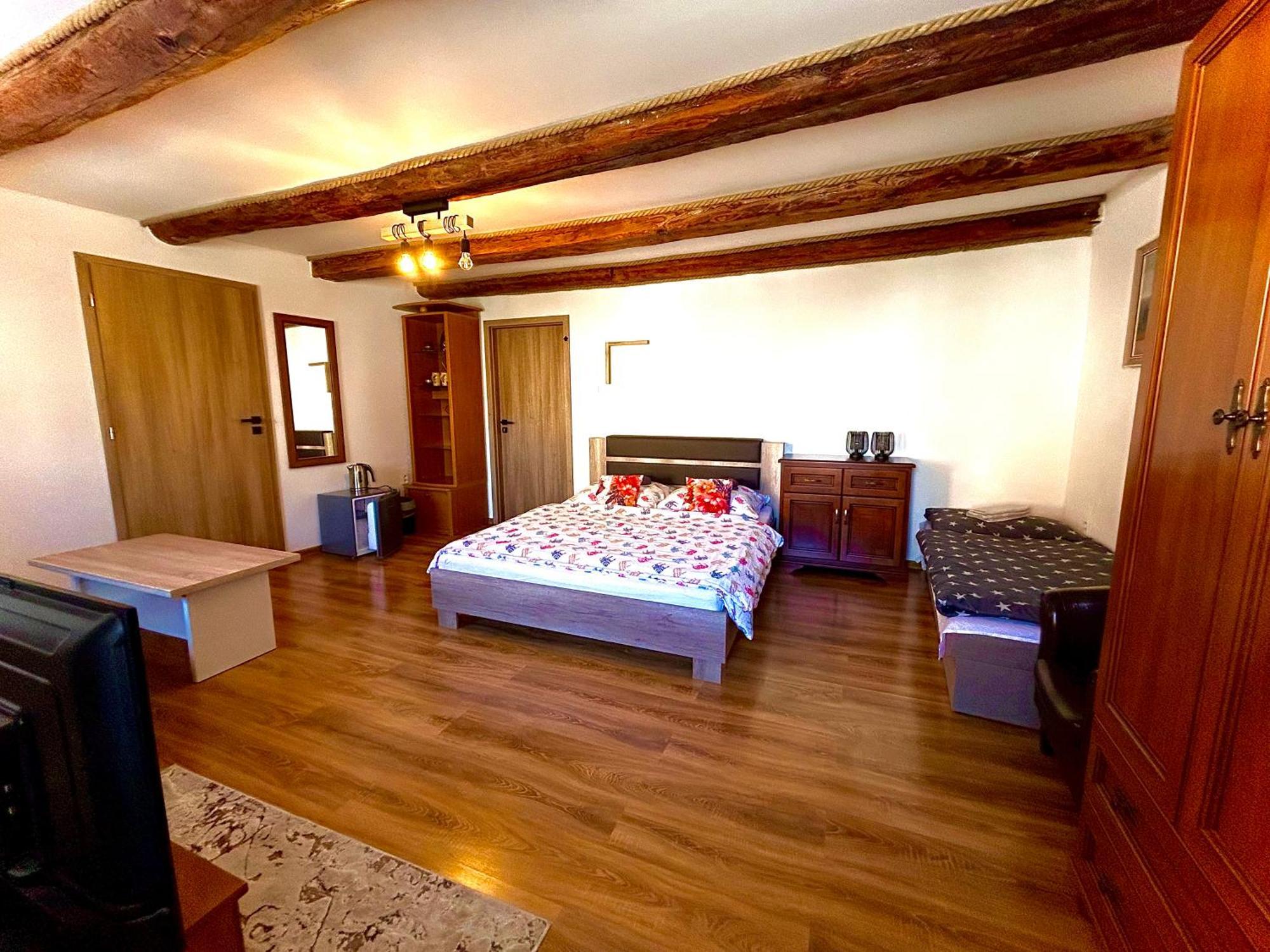 Apartman Velicka Vinaren 포프라트 외부 사진